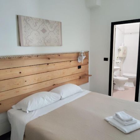 Hotel Garisenda B&B - In Centro A Riccione - Exterior foto